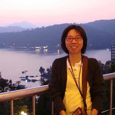  許如君 教授